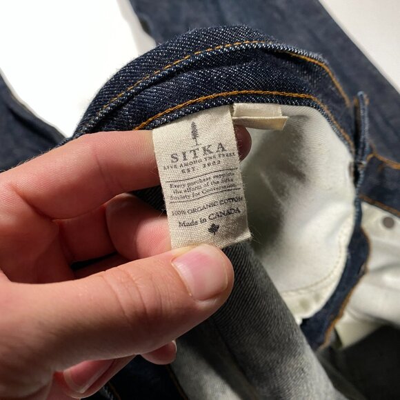 Sitka Straight Leg Button Fly Raw Denim Selvedge Jeans Blue men's size 33x34 - Picture 4 of 10